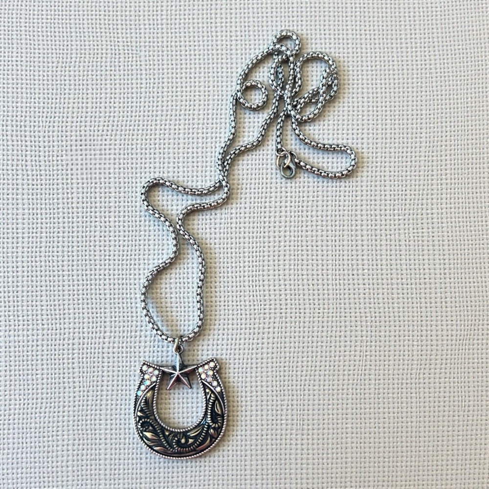Silver and Gold Toned Horseshoe Necklace with Star Accent on a 24” chain - Picture 3 of 17